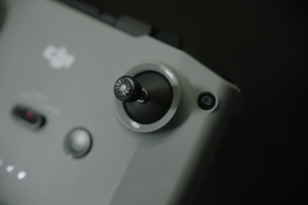 DJI RS 5 : Le secret des créateurs de contenu pour des images parfaites ?